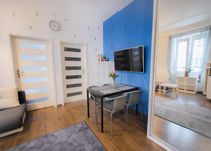 Poznanska Apartment. Great Location. City Center